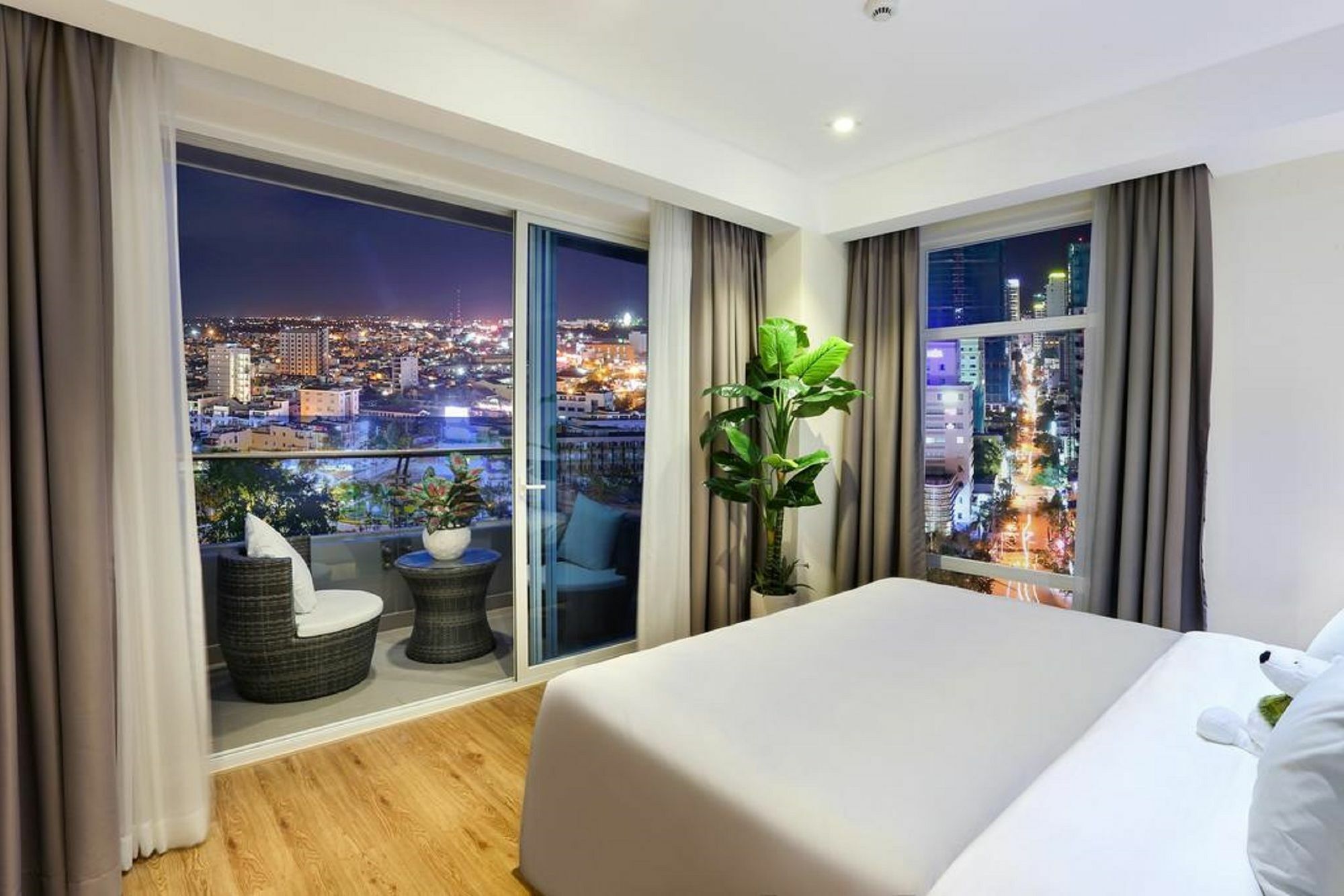 Atlantica Balcony Ocean View Serviced Apartment Nha Trang Exteriör bild
